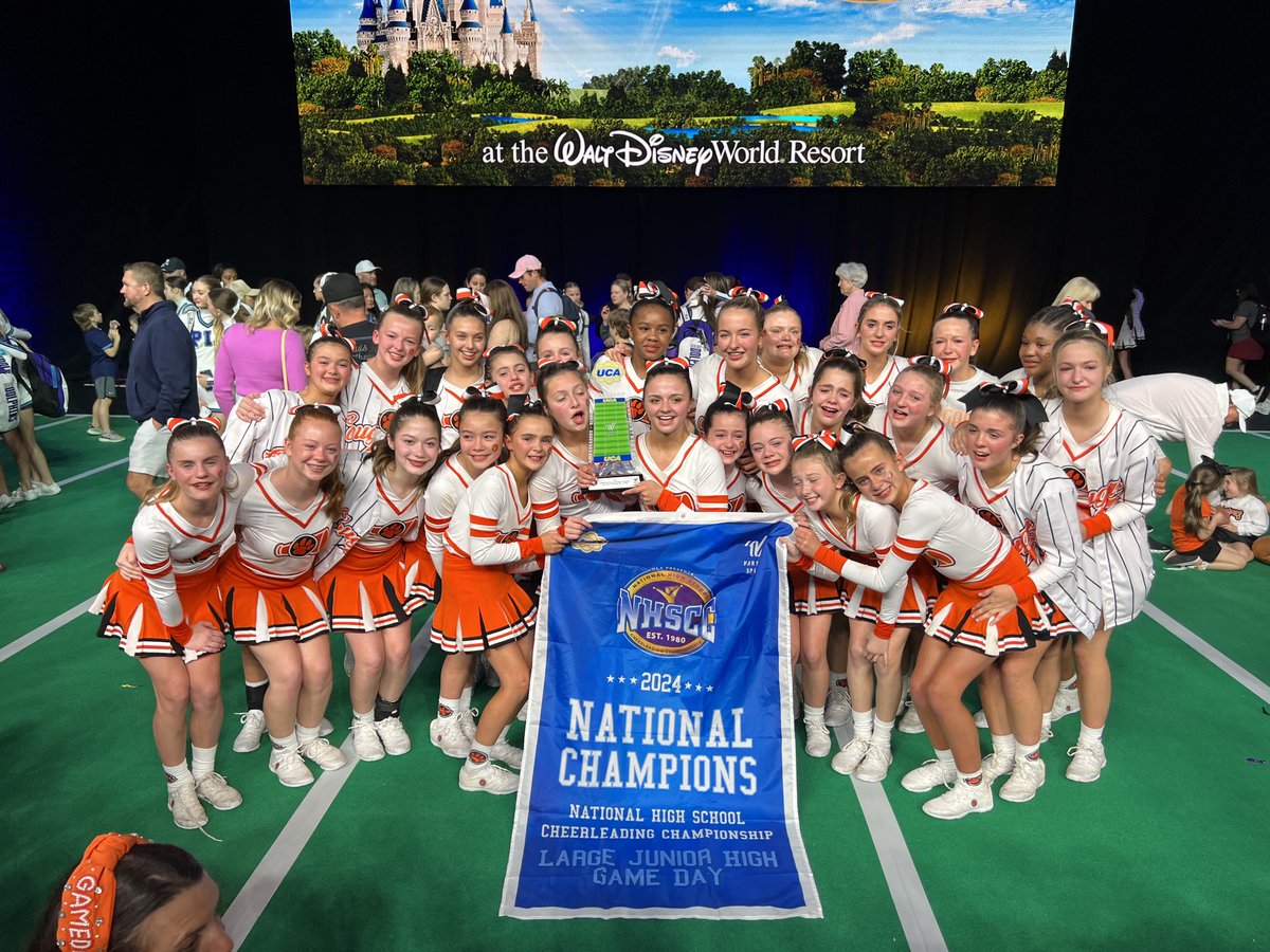 MIDDLE SCHOOL CHEER ARE NATIONAL CHAMPIONS!!! #GOCOUGARS