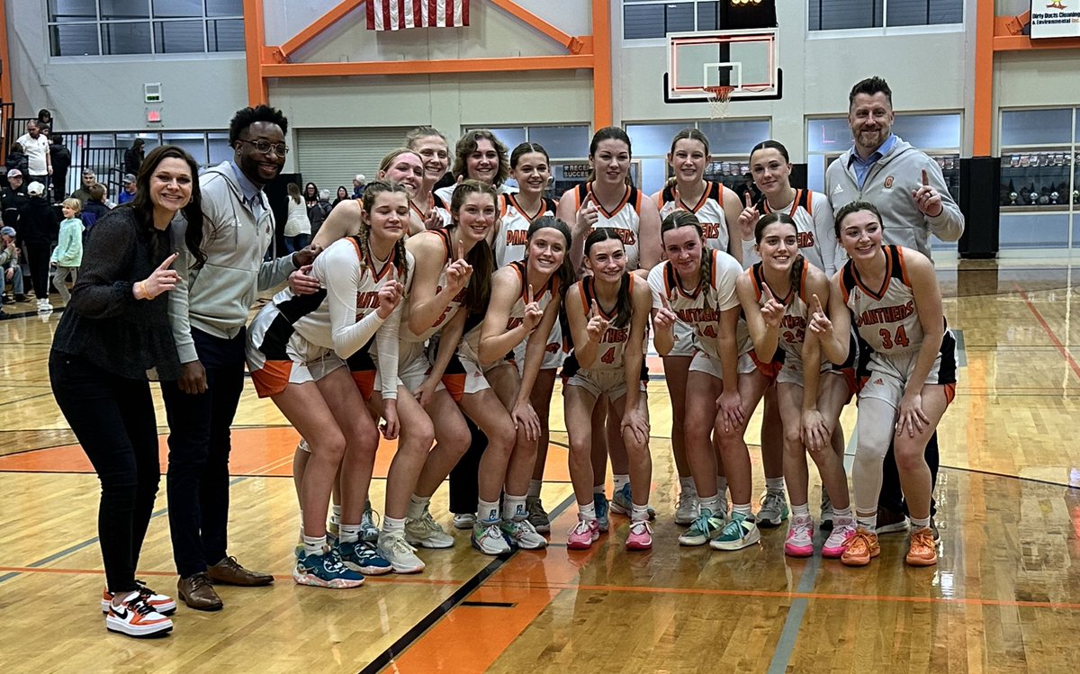 Congratulations to the 23-24 Badger Large Conference Girls Basketball Champions! 🧡🖤🏀⛹️‍♀️<a href="/OregonGBB/">Oregon Girls Basketball</a> <a href="/OregonSchools/">Oregon School District</a> #OregonAchieves