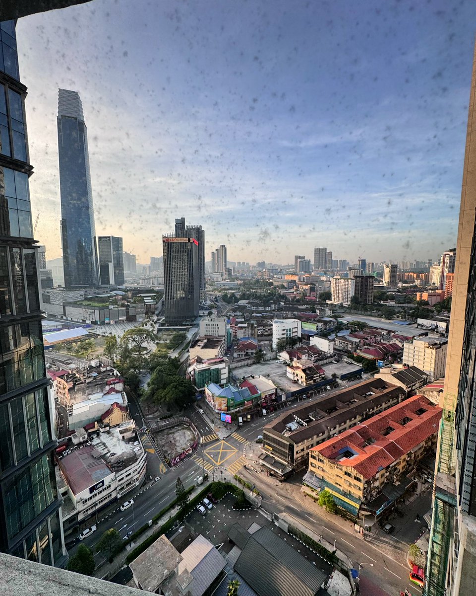 samsonoh's tweet image. Can’t get enough of this view. What a beautiful view from the room. How much has changed since the 70s. The TRX building is right on top of the playground I used to play. The market I used to go. The Sunday school I used to attend #childhoodmemories #wearegettingold #trx