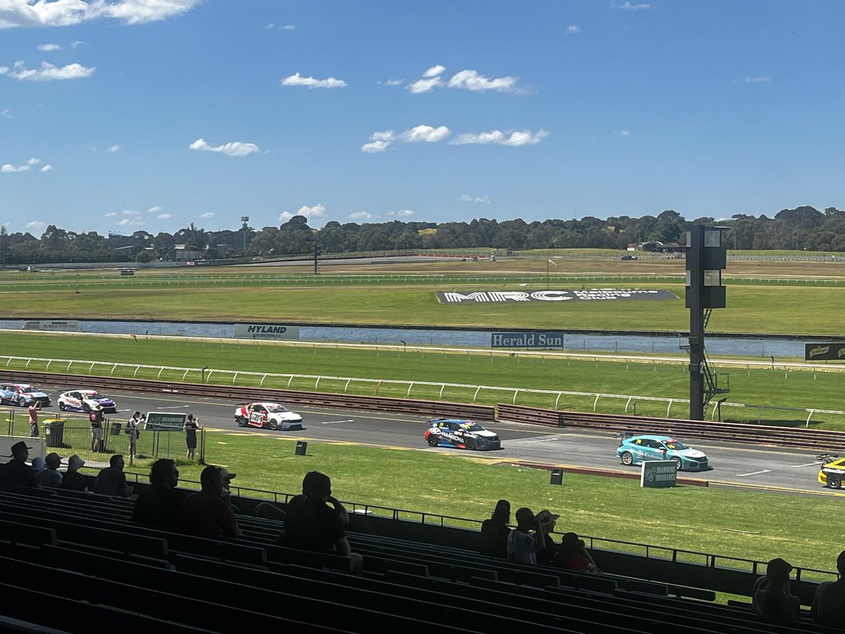 Long live the shade of Sandowns grandstand. Day for it. #speedseriesAU