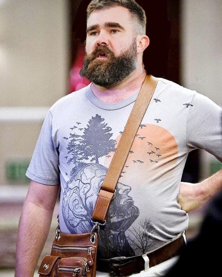 Jason Kelce arriving in Vegas for Super Bowl LVIII...