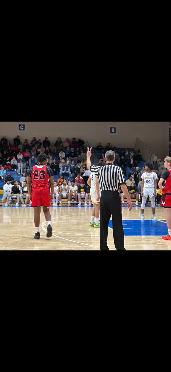 Davante Bradford (@davantebrad) on Twitter photo I am excited to receive my 4th athletic scholarship from Carl Sandburg College.I had a great talk and visit with <a href="/CoachTwaddle/">Ryan Twaddle</a> thank you !!! #lljg #AGTG I am excited to receive my 4th athletic scholarship from Carl Sandburg College.I had a great talk and visit with <a href="/CoachTwaddle/">Ryan Twaddle</a> thank you !!! #lljg #AGTG