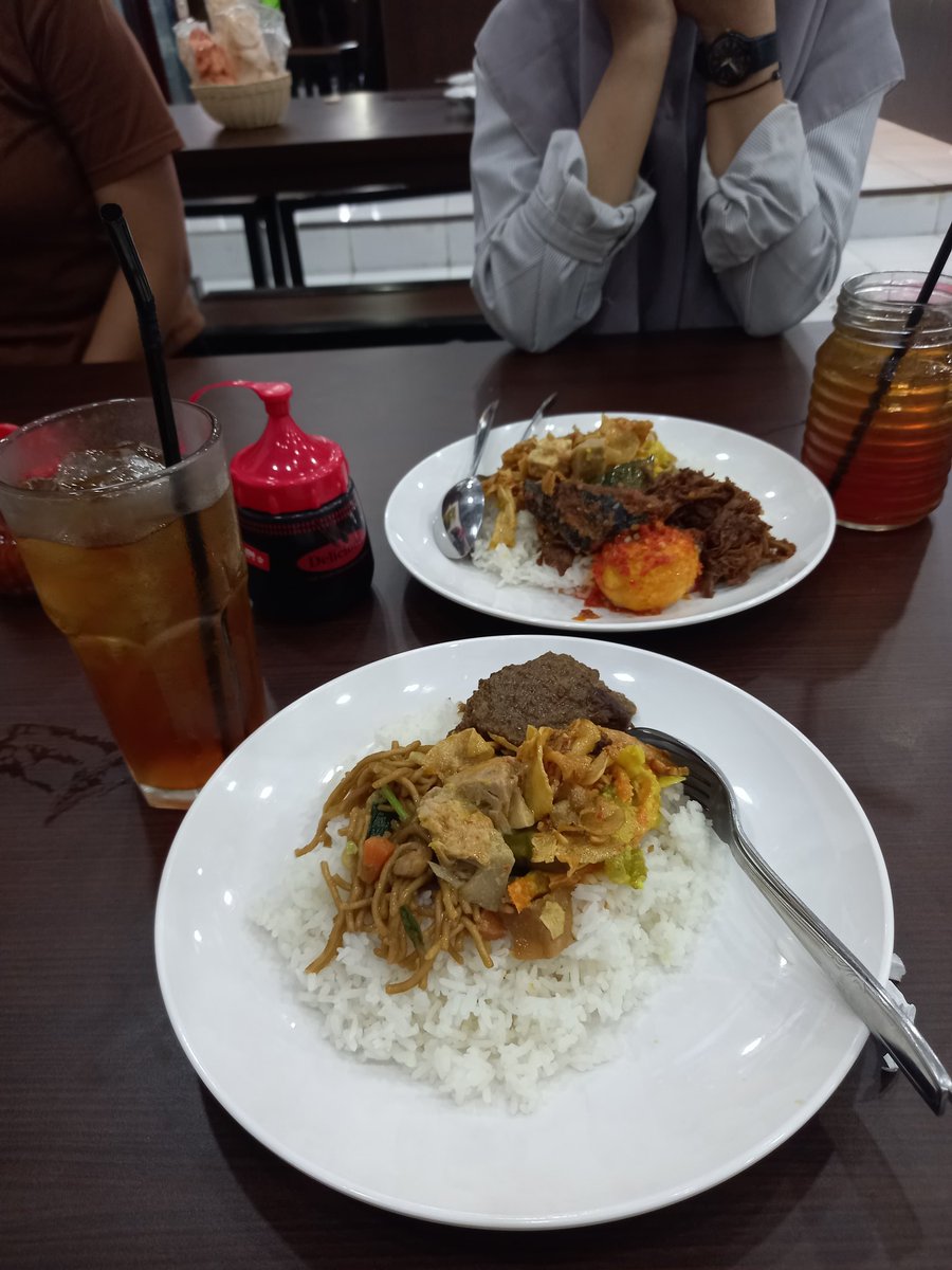IamSASA__'s tweet photo. Indonesia banget 😊 https://t.co/kUVXPy9kIe