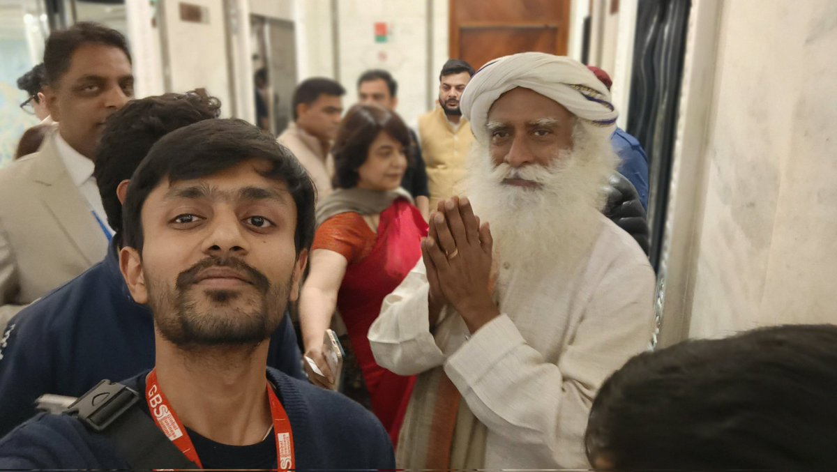 bazaarooh's tweet photo. Glad to be presenting our small venture at #TimesGlobalBusinessSummit #GBS2024 with quick insights &amp; lot more inspire to do, Thanks for inviting us @TimesNow @EconomicTimes at #GBSScriptingATomorrow it was an honour, more post on the way❤️💛
#SharkTankIndia #Sadhguru #AmanGupta https://t.co/h8VuHl3KUv