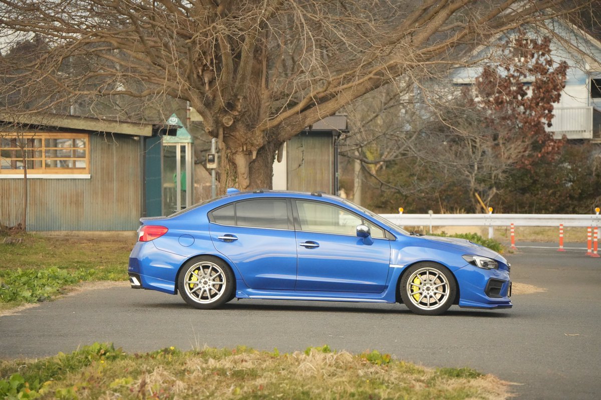 SmoothAcuityVAB's tweet photo. 板金終わってやっと撮れた

Sporvitaフェンダーガーニッシュ
ボディ同色STIリップ
ボディ同色サイドミラー
USエアロスプラッシュ色合わせ

ドアミラー塗ってる人はなかなかいないんじゃないかなあ
#スバル乗りと繋がろう2024新春 ←賞味期限切れ？ https://t.co/PaYrS8SxEf