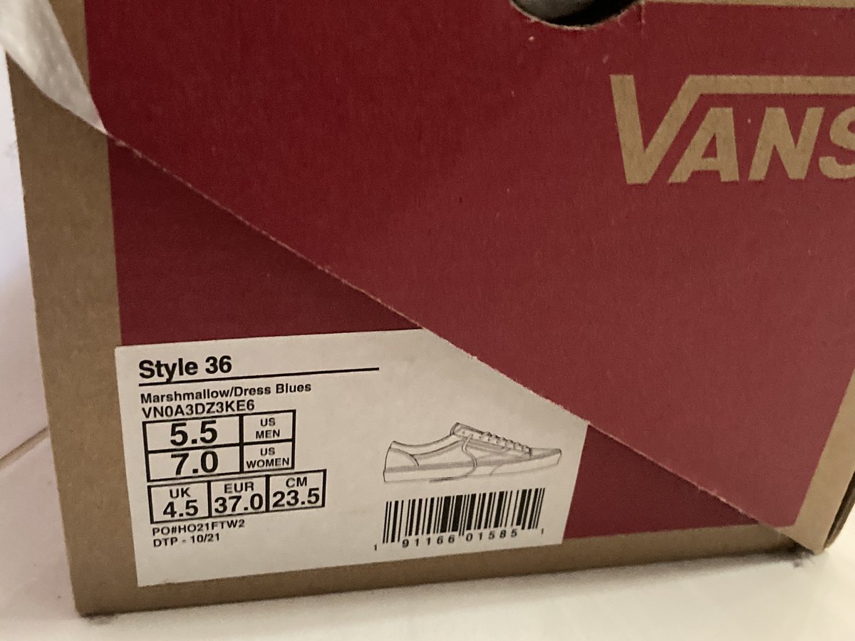 ppuengpii's tweet photo. ส่งต่อรองเท้าคับ vans เก็บไว้นานไม่ค่อยได้ใส่เลย ใส่ไปเดินดินที่มันเละสภาพเลยเป็นงี้ ขัดออกได้สบายมากคับ ไซส์37 23.5เซน ได้มา 2,800 ส่งต่อ 1,600฿ คับ

#ส่งต่อcintage #ส่งต่อรองเท้า #ส่งต่อกระเป๋า #รองเท้ามือสอง #รองเท้ามือสองของแท้ #ส่งต่อเสื้อผ้า https://t.co/8k1MAf0sFS