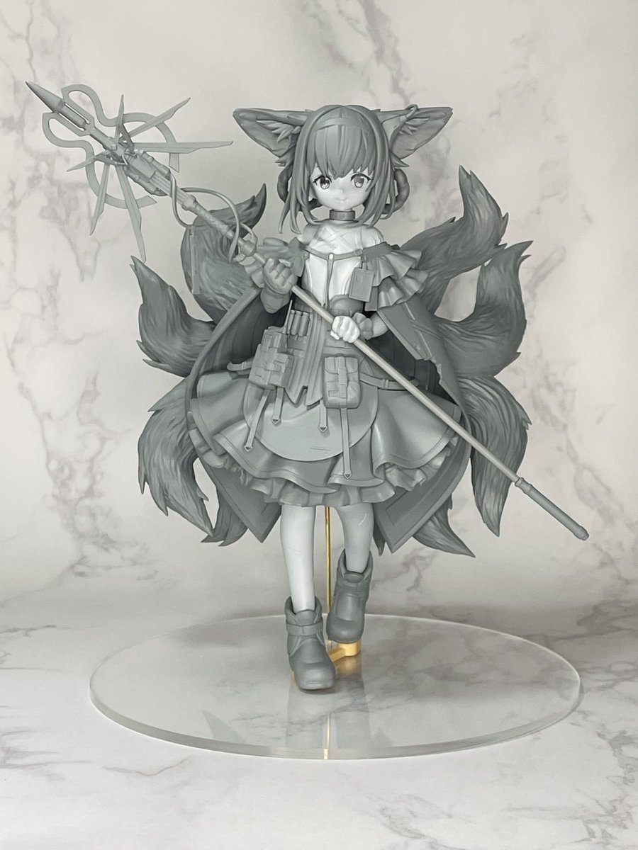 mabrus's tweet photo. スズランちゃんフィギュアの原型、できた。 https://t.co/fRmrdBRfRz