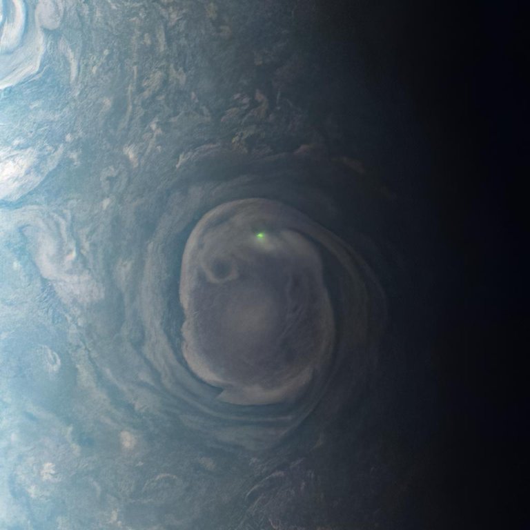 Lighting on Jupiter ⚡🛰️
#JunoMission