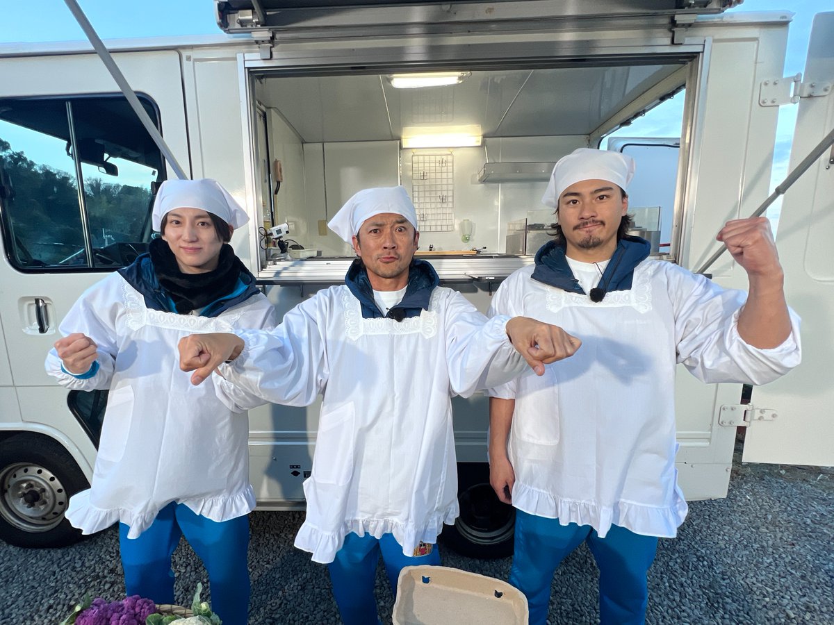 tetsuwan_DASH's tweet photo. ／
#鉄腕DASH 始まりました〜🧑‍🍳💙
＼

#京本大我 が DASH初参戦🫶!!
【#0円食堂】は冬の和歌山編！

捨てちゃう食材を集めて
ご当地アイデア料理作れるか🍊🍅!?

📡TVerでリアルタイム配信中📡
🔗https://t.co/kIwsAaeFUs

#国分太一 #森本慎太郎
#DASHオフショット https://t.co/TMLtQ8CQgB