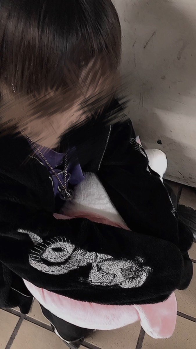 x_x_4q's tweet photo. ˙˚ 𓆩 ✞ 𓆪 ˚˙
#雰囲気1mmでもいいと思ったらいいね #雰囲気すきな人いいね #自撮り界限さんと繋がりたい #自撮り界隈 #歌舞伎町 #地雷系と繋がりたい #地雷系 #ウルフカット #いいね下さい https://t.co/lR8dXJ9VuG