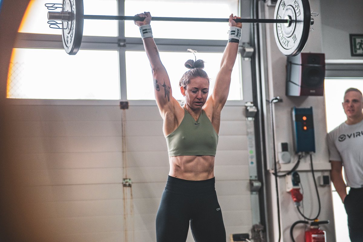 kaydeephoto's tweet photo. Took some shots at the competition class workout at Crossfit Reutlingen yesterday. This was quite fun and veeeeery inspiring and motivating to move my ass back to the gym. #crossfit #reutlingen #weightlifting #workout #cleanandjerk #kaydeephotos😀 https://t.co/Pa8mxXL0dY