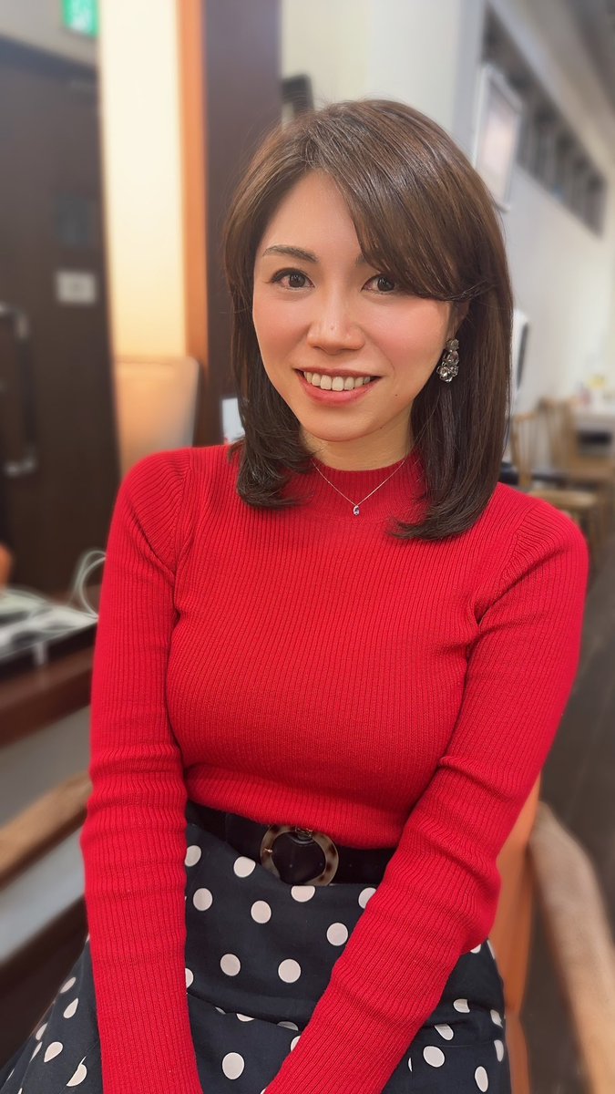 _TedPillow's tweet photo. 髪整えました!!
アナウンサーみたいって言われました。
https://t.co/b5horU5Cxc
#number76
#表参道
#毛先カット
#トリートメント
#アッシュカラー https://t.co/ZRBVyF4bGS