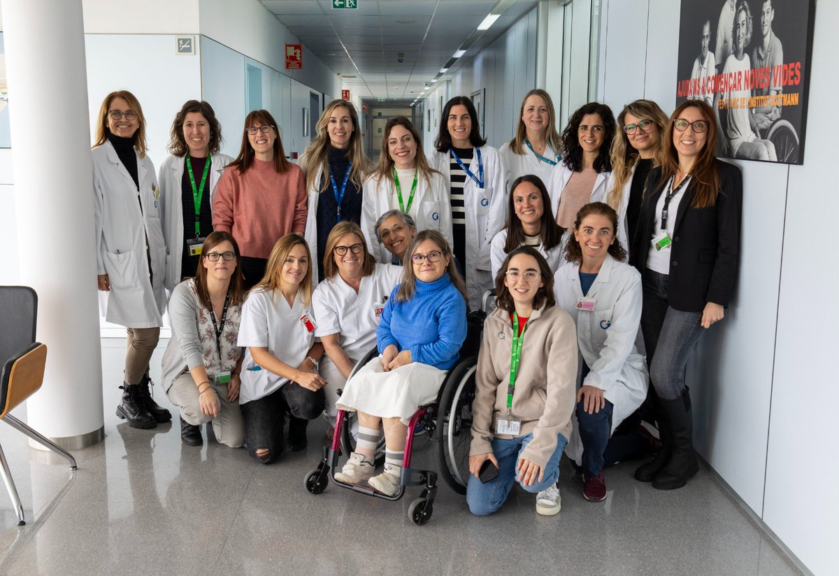 ensaimadette's tweet photo. Hoy es el #DiaMujerYNiñaEnCiencia, que reivindica el papel esencial de las mujeres en la ciencia y pretende fomentar las vocaciones STEM en las niñas, en parte mediante la visibilización de referentes femeninas. Estas son una parte de las referentes de @IGuttmann 🤩

Sigue 🧵👇🏼 https://t.co/MhUN4Tg84T