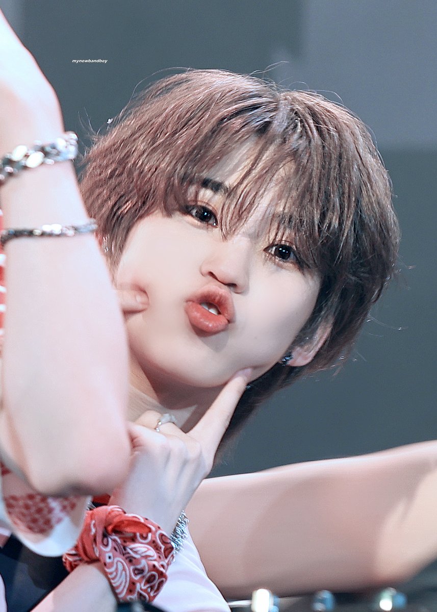mynewbandboy's tweet photo. 240202 Livehouse Tour ~U&amp;I~ in Osaka  

아귀여워 아예뻐

#HiFiUnicorn #HFU #하이파이유니콘 #하파유 #ハイファイユニコーン #ハパユ #후쿠시마슈토 #슈토 #SHUTO #福嶌崇人 #ふくしましゅうと https://t.co/g4m9SK1F6V