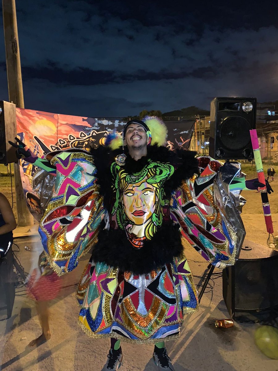 Bloco é rua 🥳🥳🥳🥳🥳🥳🥳🥳
