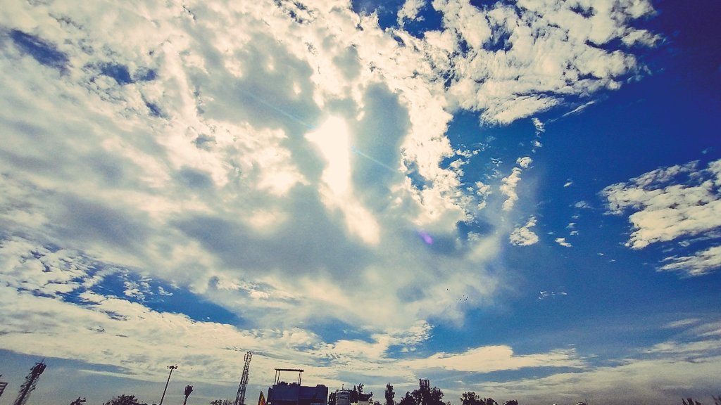 aka_antriksh's tweet photo. Set of sun-sets https://t.co/lwZgpvtmFf