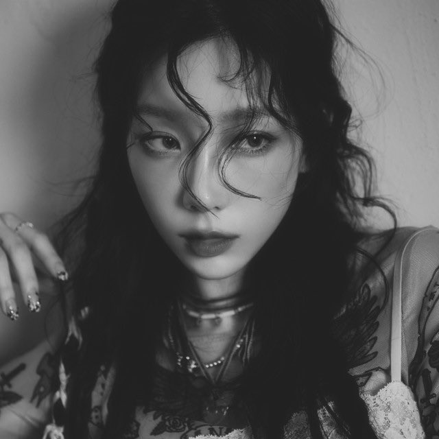 kchartsmaster's tweet photo. "Dream" by @TAEYEONsmtown reaches a new peak of #19 (+1) on MelOn Daily Chart. https://t.co/JewoAIFUDg