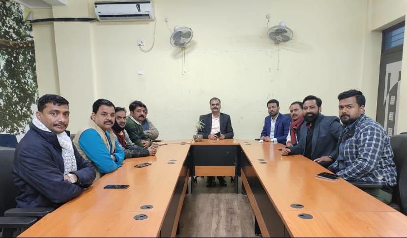 युवा संवाद गोपालगंज के लिए सर का आगमन गोपालगंज में हो गया है।

<a href="/vikasvaibhavips/">Vikas Vaibhav, IPS</a> 
#LetsInspireBihar