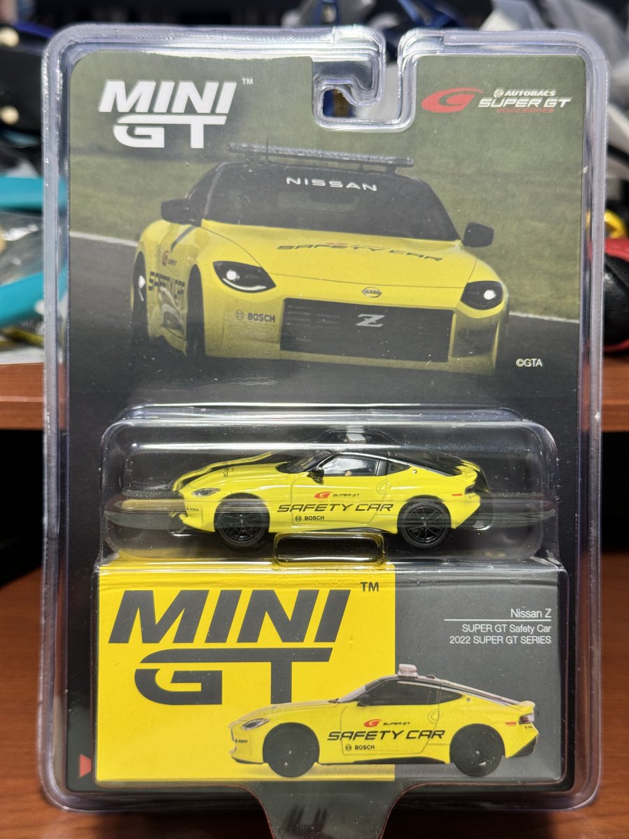 jakomaru's tweet photo. 今日の #ミニカー 

#MINIGT 
Nissan Z SUPER GT Safety Car 2022 SUPER GT SERIES

#TSMmodels 
#RZ34 
#SuperGT https://t.co/4GcSWp5jgt