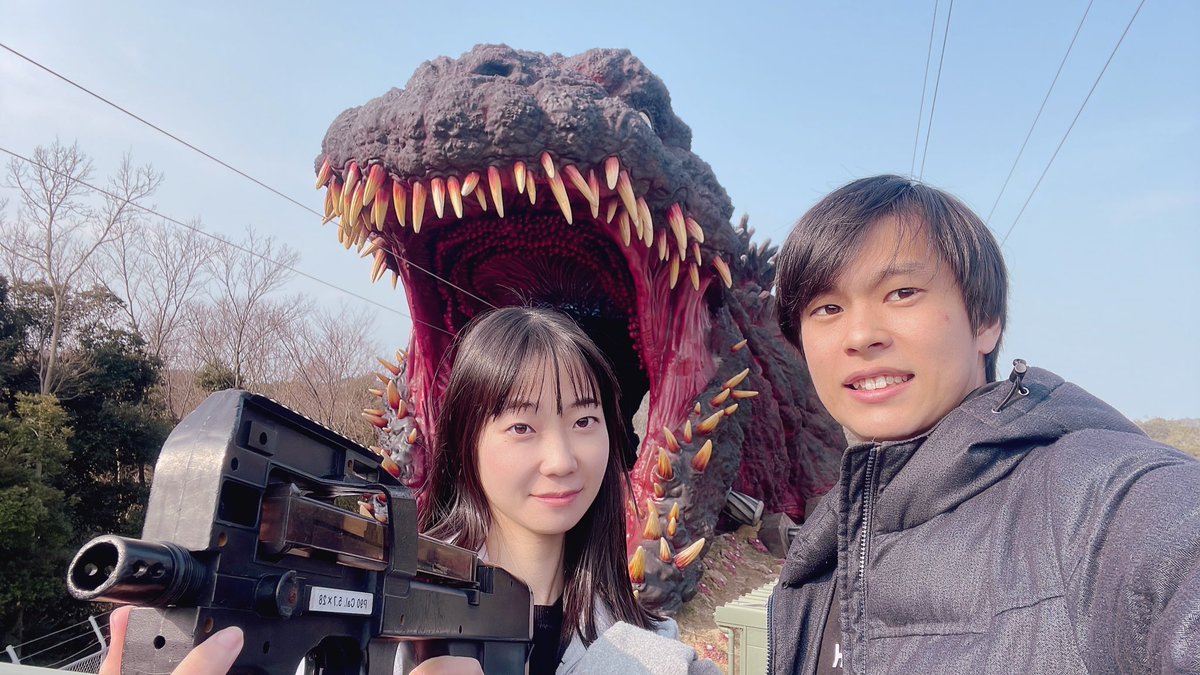 hayapr's tweet photo. ゴジラに食べられるかよさま

#ニジゲンノモリ 
 #ゴジラ迎撃作戦 https://t.co/78CWClaQqe