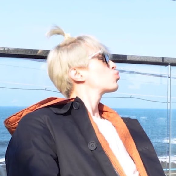 이게같은사람이랍니다
진짜 구라 ㄴ