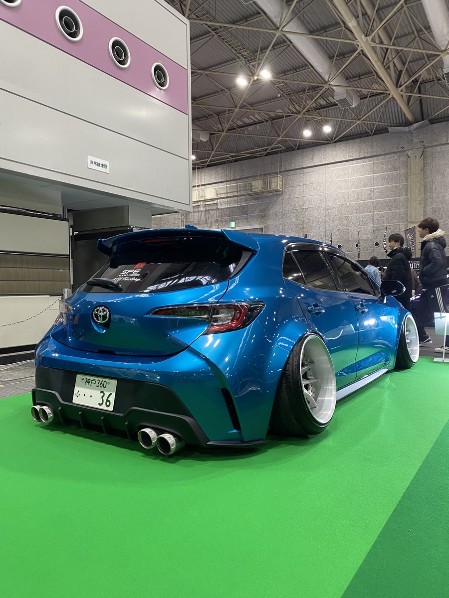 yukiCorolla712's tweet photo. 今回370factoryで、リメイクしました❗️
リメイクして下さった直さん花畑さんそして手伝ってくれたガレージの皆様ありがとうございます❗️
今年のイベント、オフ会など走りますのでよろしくお願いします❗️
 #370factory
 #カローラスポーツ
 #大阪オートメッセ https://t.co/OISyERmwX4
