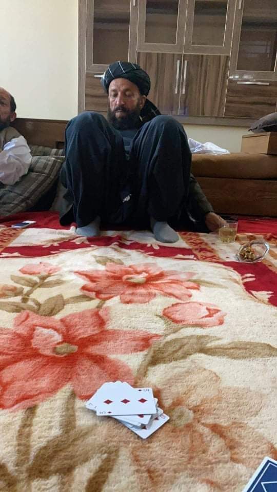 Mohamma61363694's tweet photo. که مو وپېژانده جایزه لري! https://t.co/JZOK0LtG1k