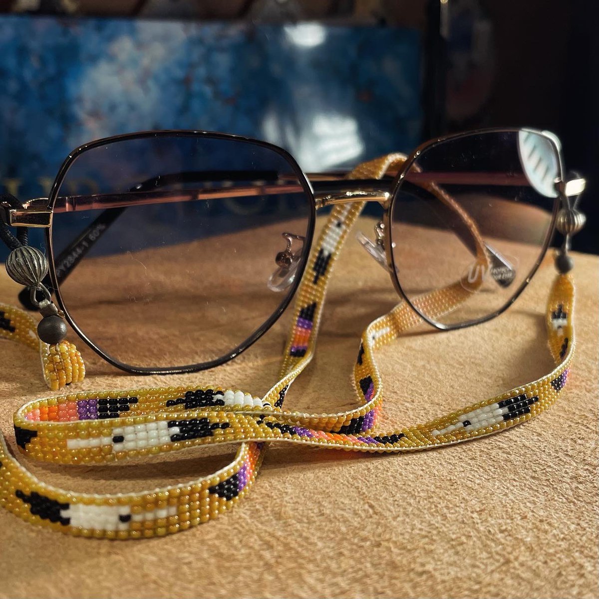 horizon_t's tweet photo. Native
beads work-strap
✴︎INDIAN☊JEWELRY✴︎
¥7,700-(tax in)
#naitve #indian #jewelry #indianjewelry #beads #work #beadswork #strap #necklace #accessory #glassstrap #horizon #horizontachikawa #tachikawa https://t.co/7NdYJPKH0Q