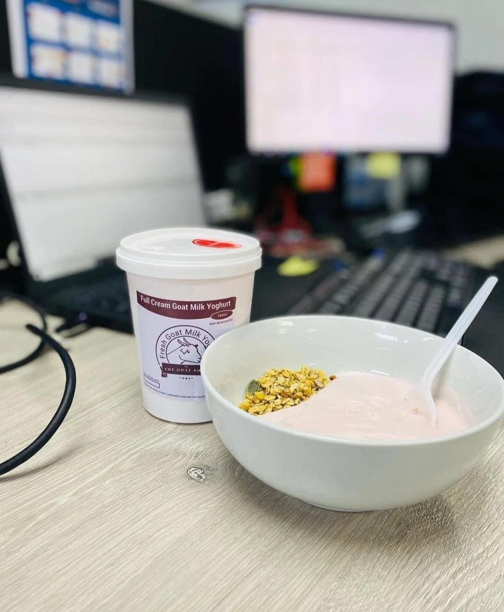 manenzhe_samuel's tweet photo. Goat 🐐 yogurt is R40 at Famous caravan https://t.co/zTZjHsnvvN