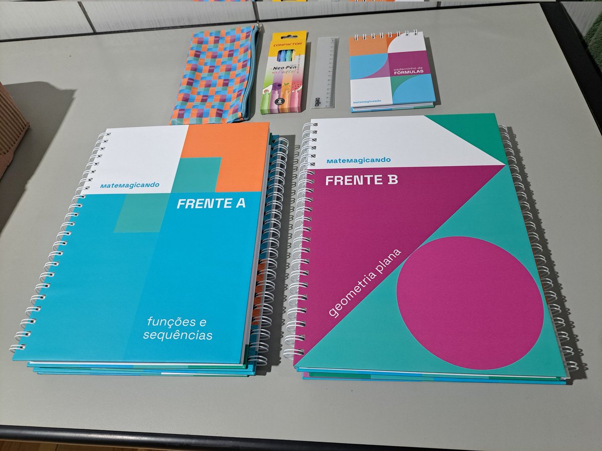RaphaelStreck's tweet image. Chegou!! Umboxing Matemagicando, apostilas perfeitas, impecáveis e de altíssima qualidade!! 📚🖍😍🤩 @matemagicando