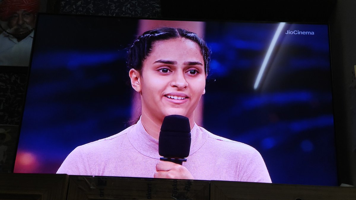 techbykhatri's tweet photo. This episode is one of the best I have ever seen on Dance Diwane. The judges are really good; they have selected this girl for further performances. She deserves thank you Sunil Shetty and Madhuri Dixit ji
#dancediwane
@JioCinema @MadhuriDixit @SunielVShetty https://t.co/IByp9Mv3ac