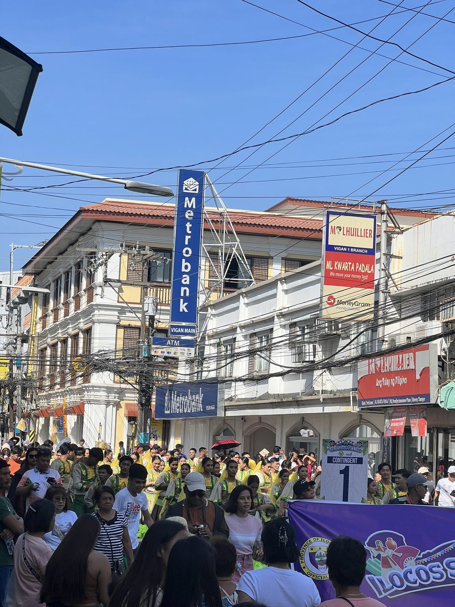 ohcnauj02's tweet photo. Paki tapik na lang.
#streetdancing
#ilocossurfestival https://t.co/NqNo9vQuFK
