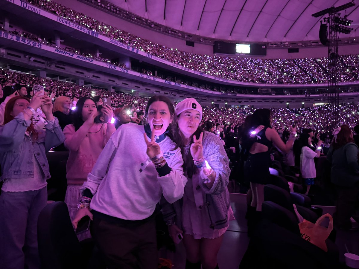 Saefty13's tweet photo. @samelba @kiori_swiftie Oh hiiiiiiii🥹🥹🥹
Thanks for the pictures and videos! It was my pleasure to see you🥹 https://t.co/xUJflAOppK