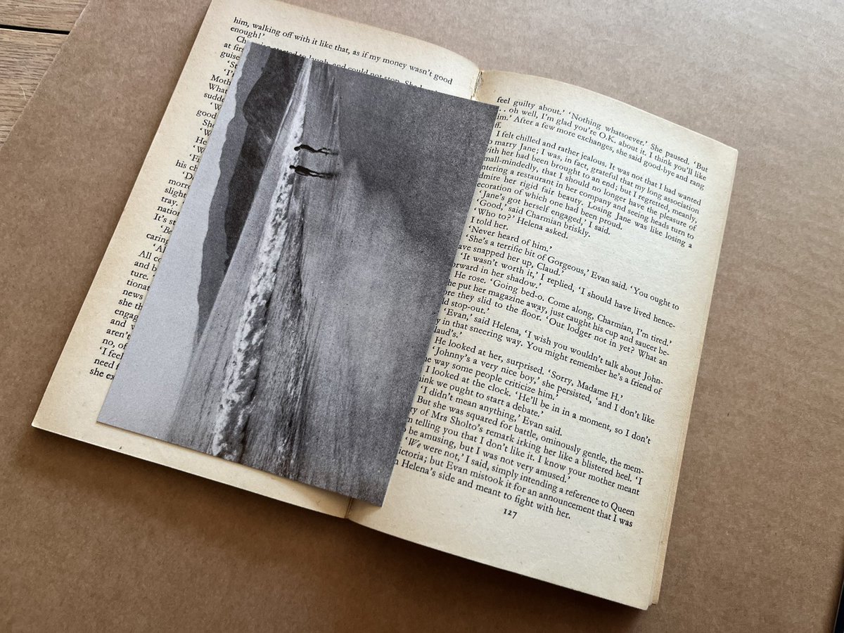 오래됨에서 새로움을 찾습니다. 
숨겨진 보석같은 오랜 감성 가득한 사진과 그림을 찾아 미니포스터와 엽서를 만듭니다.