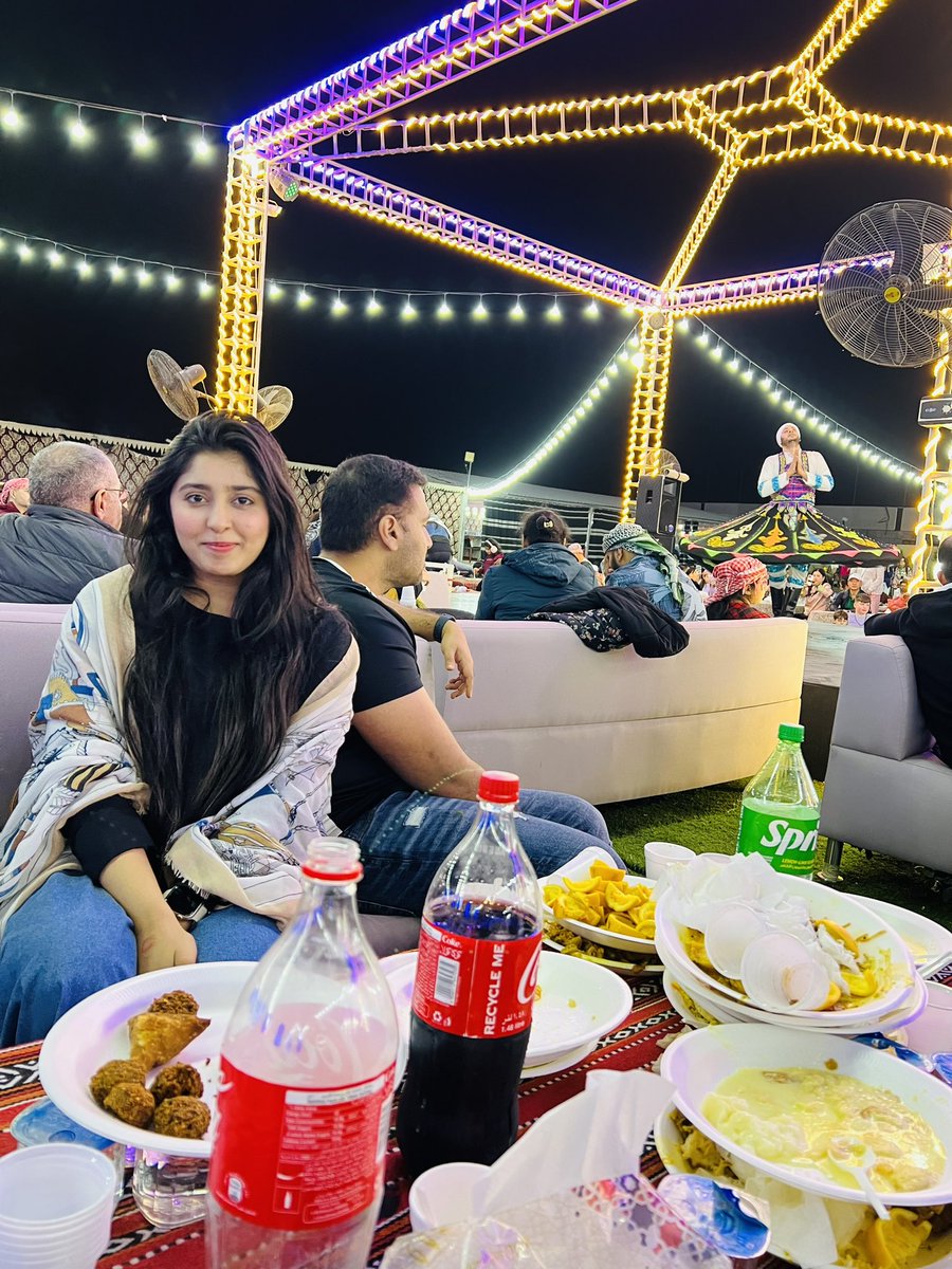 Numrakhan13's tweet photo. Im on diet 🤣 https://t.co/UJe8jw4RaN