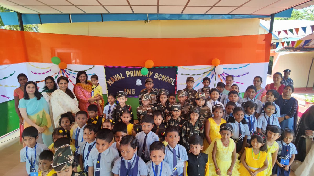 Admiral R Hari Kumar #CNS & Mrs Kala Hari Kumar,President #NWWA also visited Naval Primary school& met Veronica Dorish Rose,an inspiring story of hope&empowerment.Born on an @IndianNavy FIC,Veronica has found a loving home at INS Kardip &access to quality education at the school.
