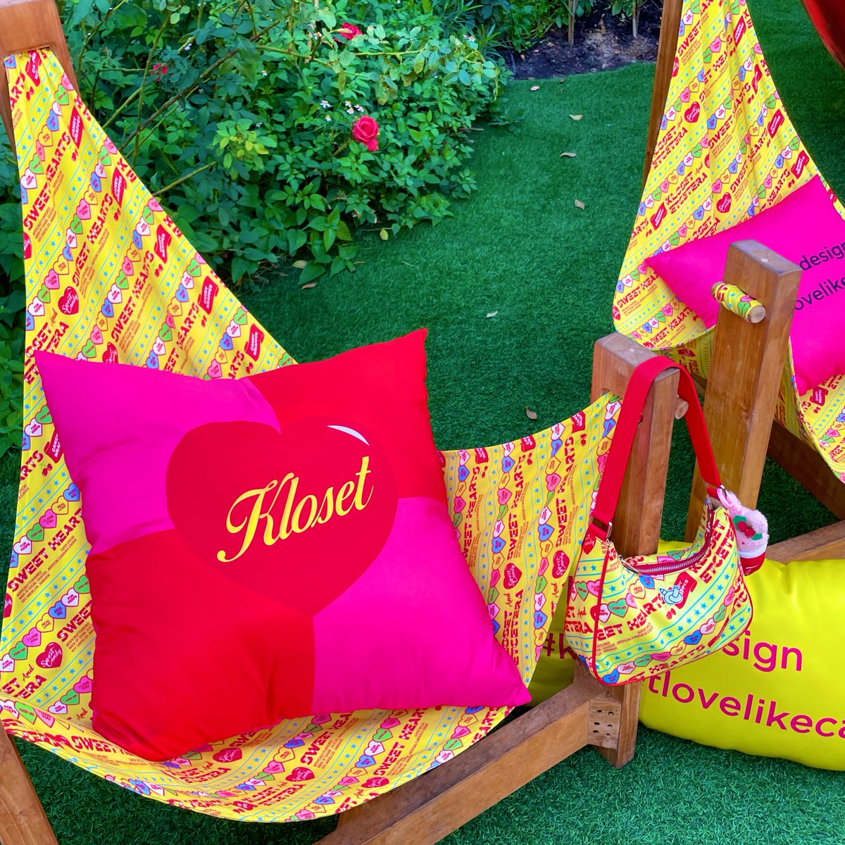 อเวจีสีชมพู tweet media