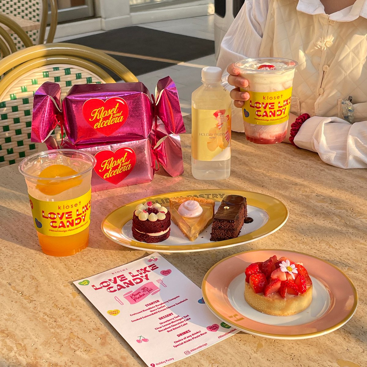 อเวจีสีชมพู tweet media