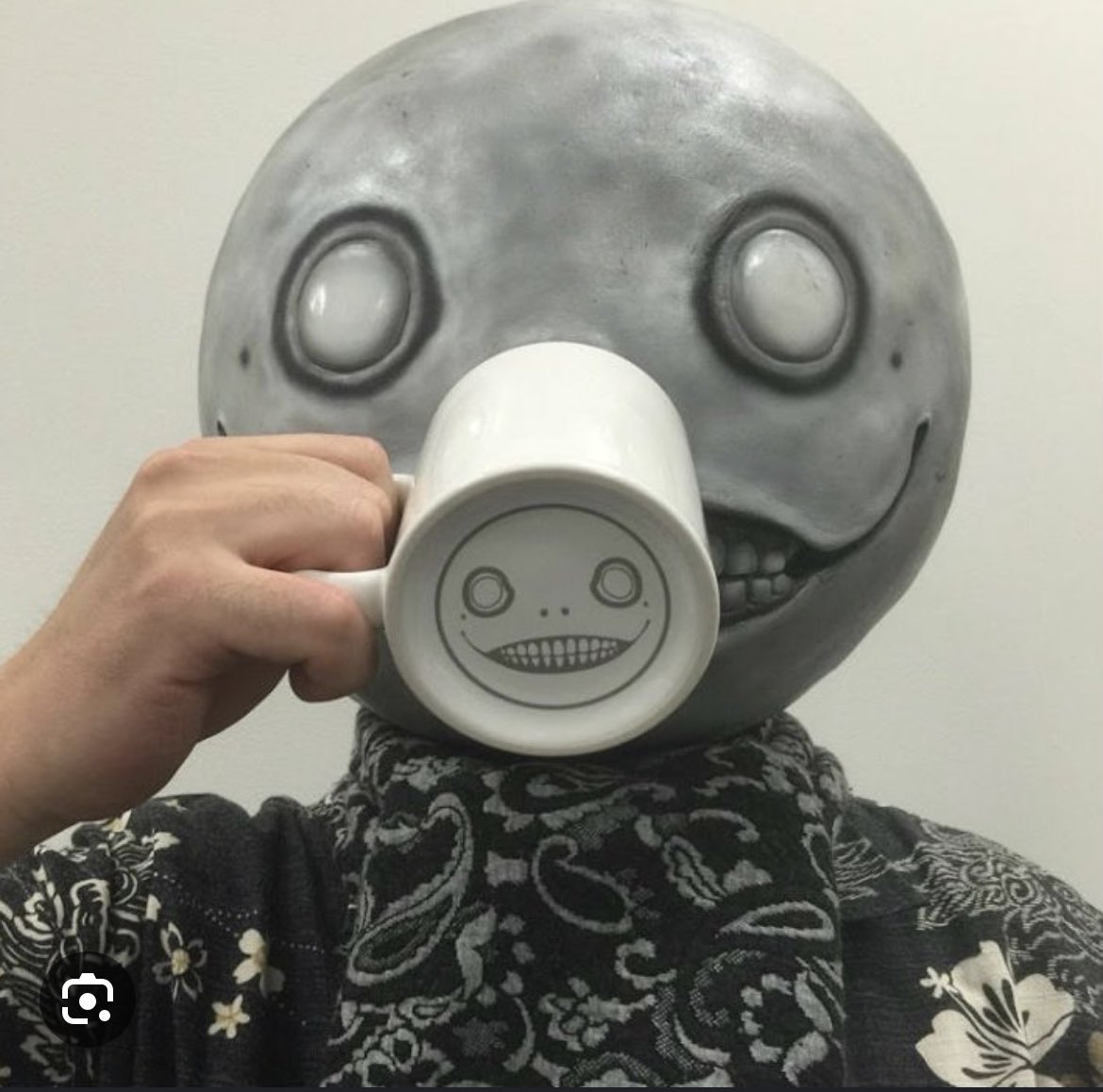 susacuda's tweet photo. Erstmal NieR-Concert verdauen und ihr so? happy sunday 🦾☕️✨#NieR #endofdata https://t.co/m52Bkej5Fp