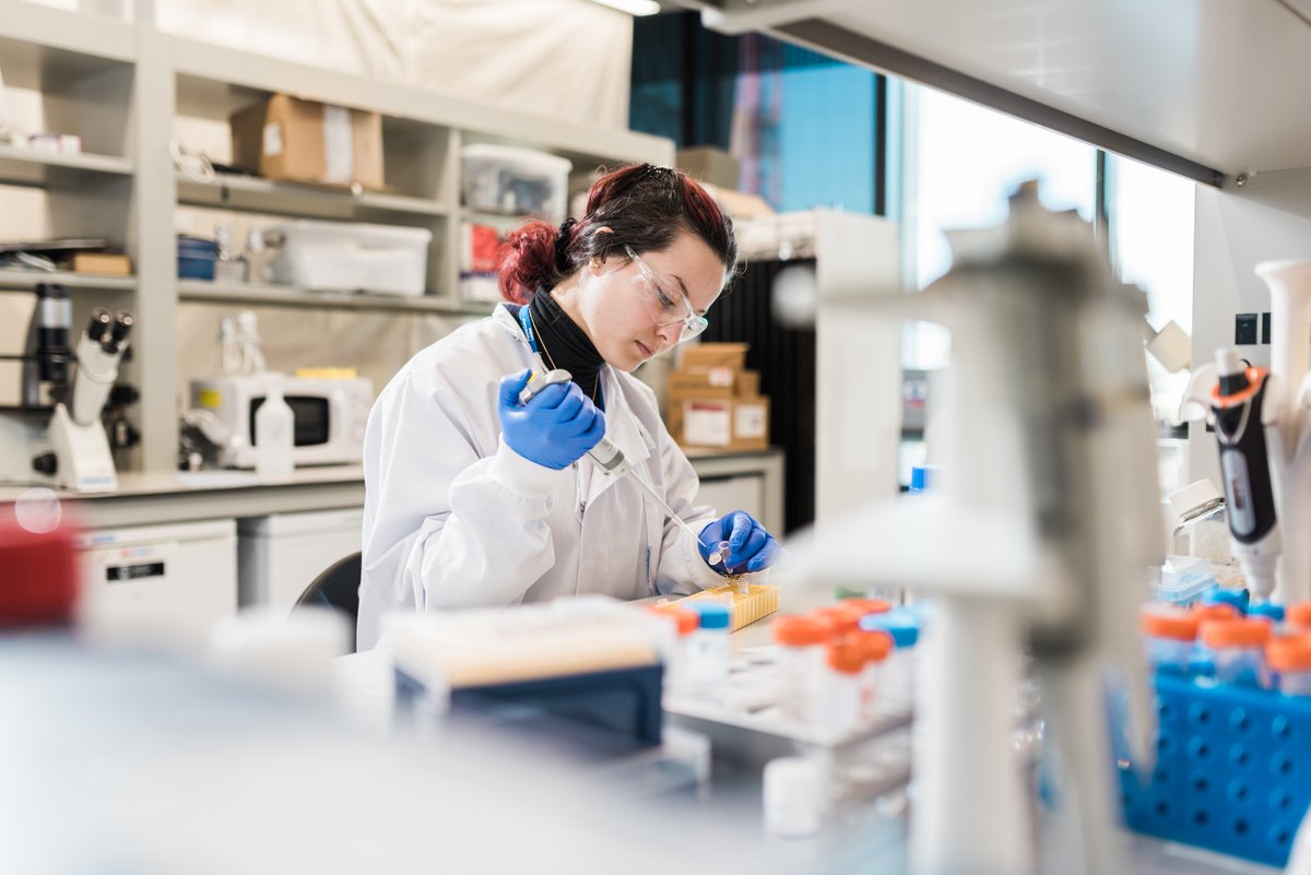 imperialcollege's tweet photo. For International Day of Women and Girls in Science and National Apprenticeships Week, we spoke to some of #OurImperial female apprentices about their roles, career journeys and advice for other young women interested in STEM 👩‍🔬

Let's hear from Adriana and Katie 🧵⬇️

#February11 #NAW2024