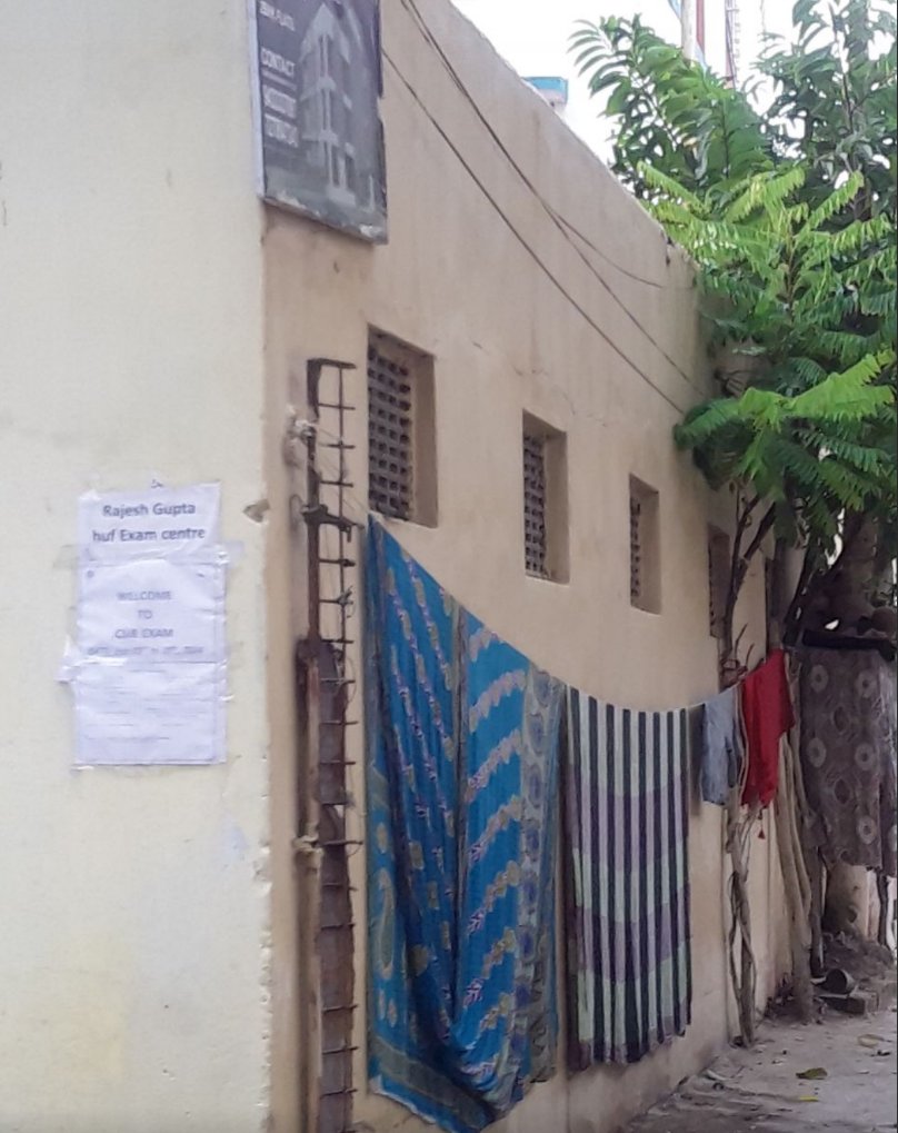 r0hitkrrajak's tweet photo. @CSIR_IND @HRDG_CSIR
CSIR CASE EXAM is asking questions based on ETHICS then where is ETHICs while conducting exams.
Exams were being conducted at homes where electricity would go off anytime, centres doesn't even have backup power source, no proper sanitation. #cancel_CSIR_exam https://t.co/IitpP0RMpg