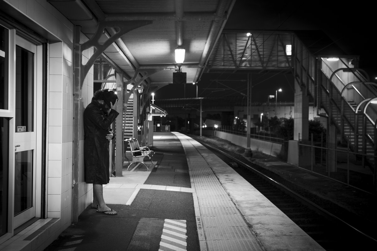 CptCaveman6's tweet photo. The Lone Flasher https://t.co/V26lXsvZ9P