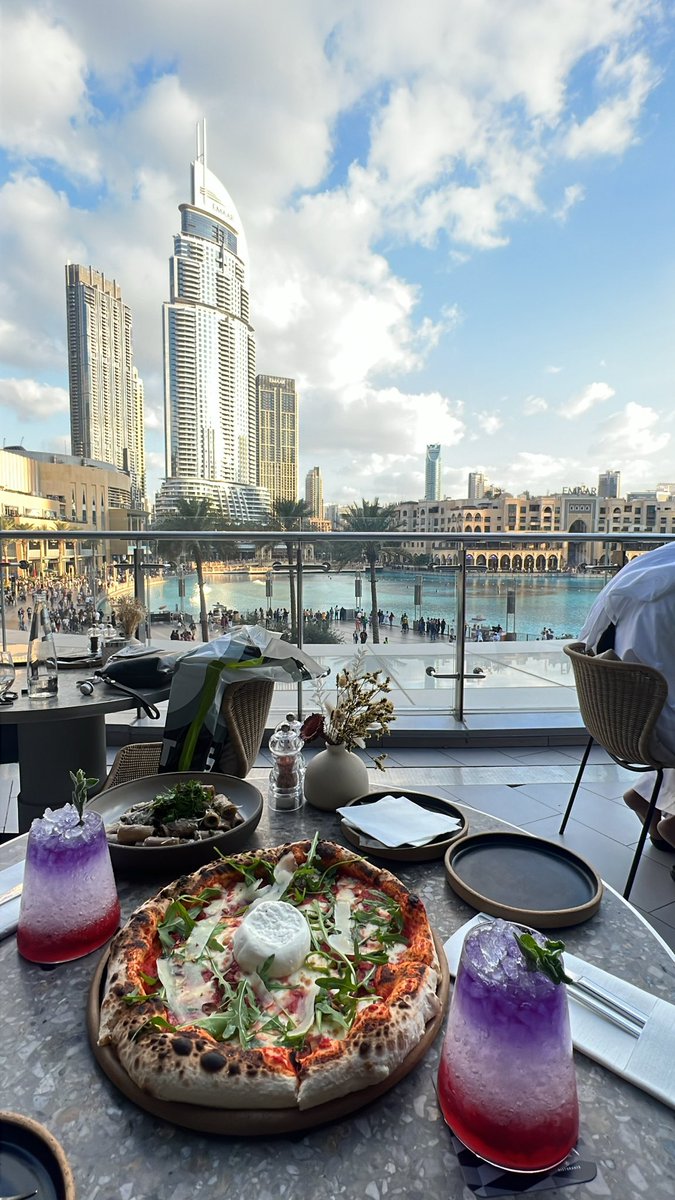 ArvaMohan's tweet photo. متعة السفر أكيد بالأكل 😋😁 https://t.co/yR2UNYc794