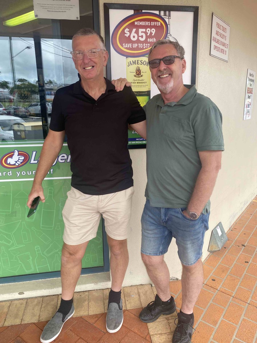 PeterFrench9's tweet photo. Its been a long time between drinks with Peter Emery https://t.co/LAXflaqrcb