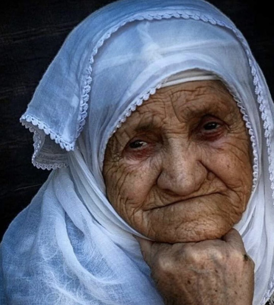 abdullahipek063's tweet photo. Her yazı dokunacak bir yer bulur.
Kiminin yüreğine, kiminin mazisine... https://t.co/zP6RhzR3se