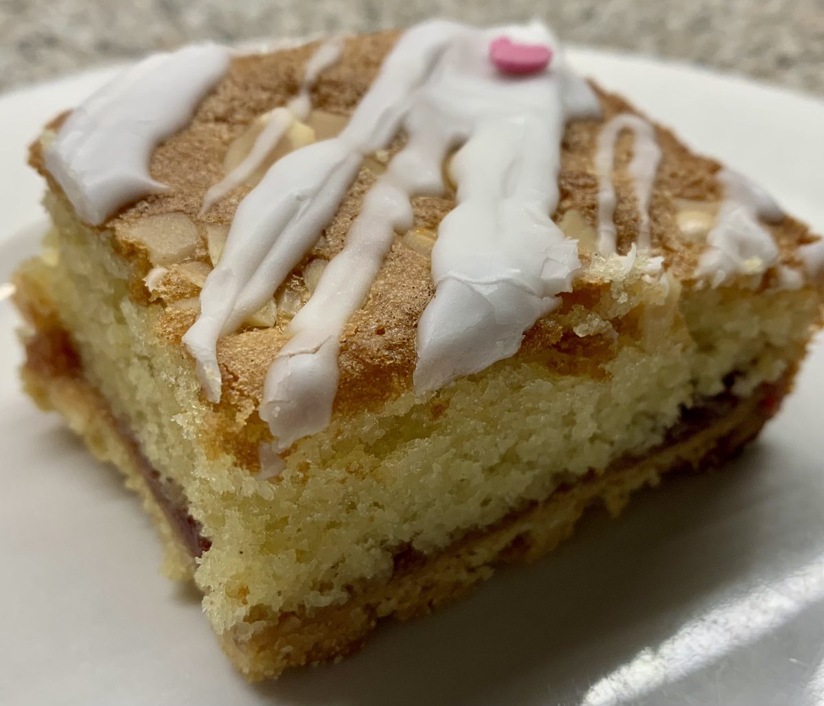 AYEARFORHOPE's tweet photo. #cakenews
Here is some bakewell slice my daughter made yesterday @NinaWarhurst
Would it trump the Taylor Swift cake 🍰
🤔🤔🤔🤔 https://t.co/hyuxZxh9px