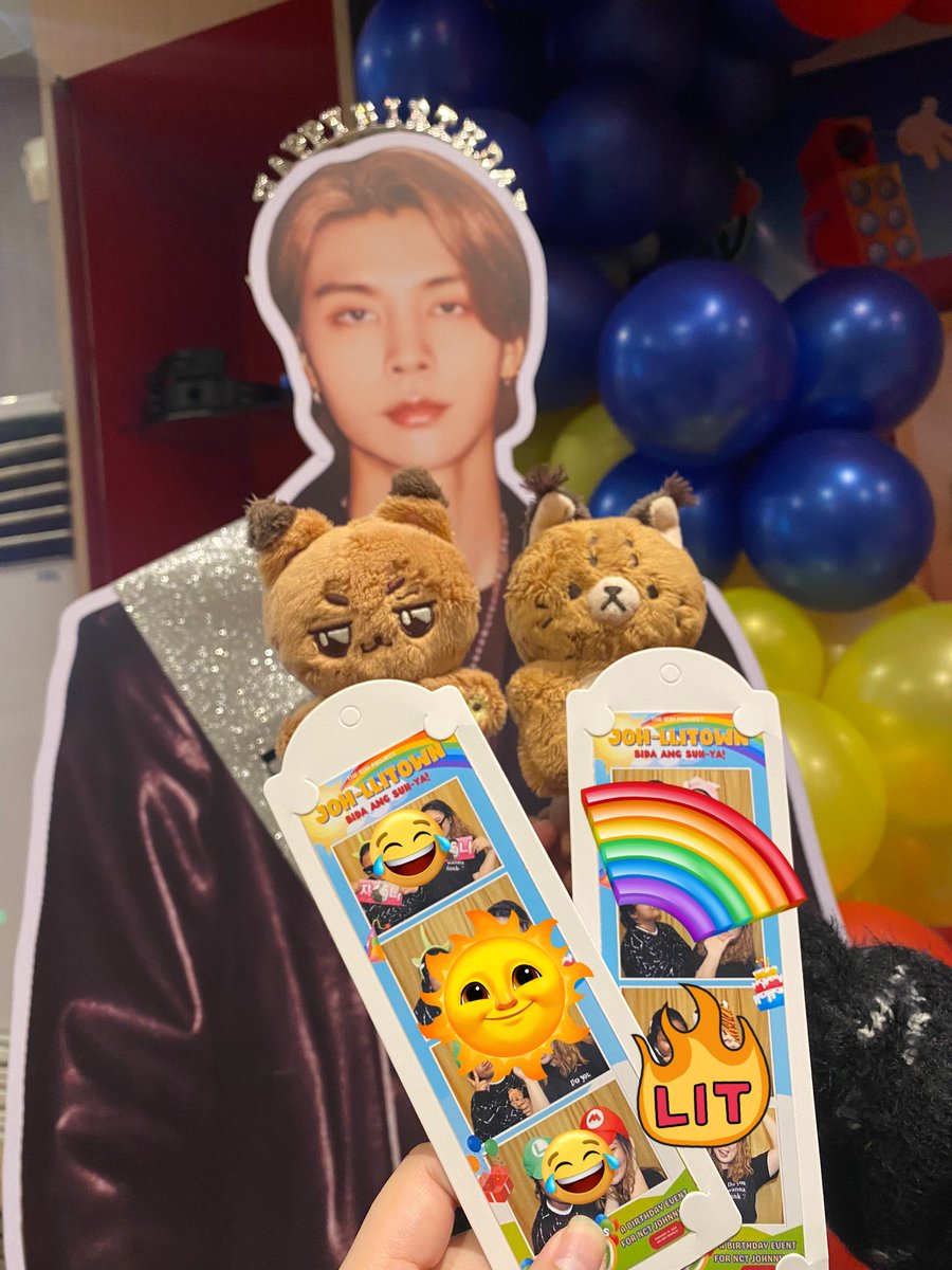 kunbust's tweet photo. Late post! But iโm so happy to be part of this ๐ฅน I met my moots, encountered new friends iโm excited to go with cse events with and also had fun! โค๏ธ also jyani doll is home ๐ฅน๐ซถ
To more happy memories wit รผ! @THESUHPROJECT
#JOHLLITOWN
#์๋ #ใธใฃใใผ
#TheSuhProject #TSP2024 https://t.co/WXqqwol4GX
