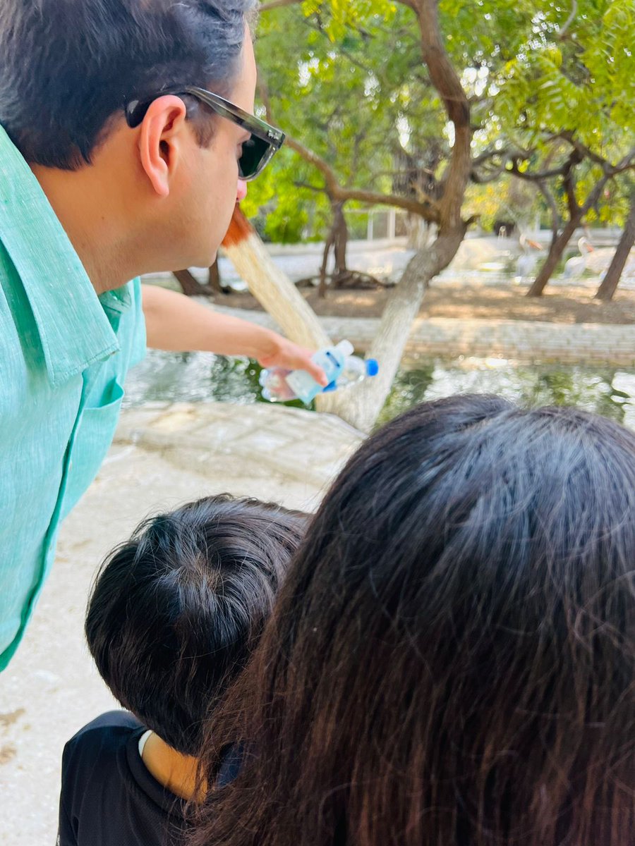 murtazawahab1's tweet photo. چھٹی کا دن، چڑیا گھر، بچے اور میں 🧿 اپنا شہر ❤️ https://t.co/04Nipgj8Qk