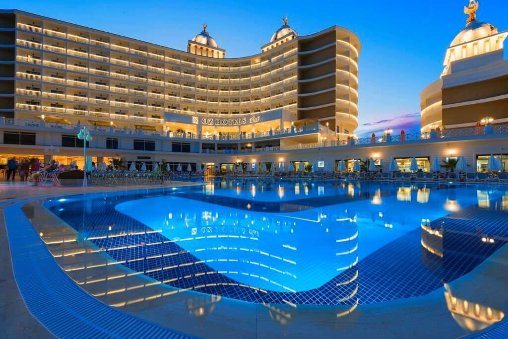 ✨ Dive into 7 Nights of All-Inclusive Bliss at 5⭐ SUI Resort, Alanya! 🏖️✈️ £350pp includes Double/Twin Promo Room, All-Inclusive Dining, 1 Hold Bag pp, and Shuttle Transfers. Various Departures available. Book now! 📱☎️ #LuxuryEscape #TravelGoals #Wanderlust #BookNow ✈️🌟