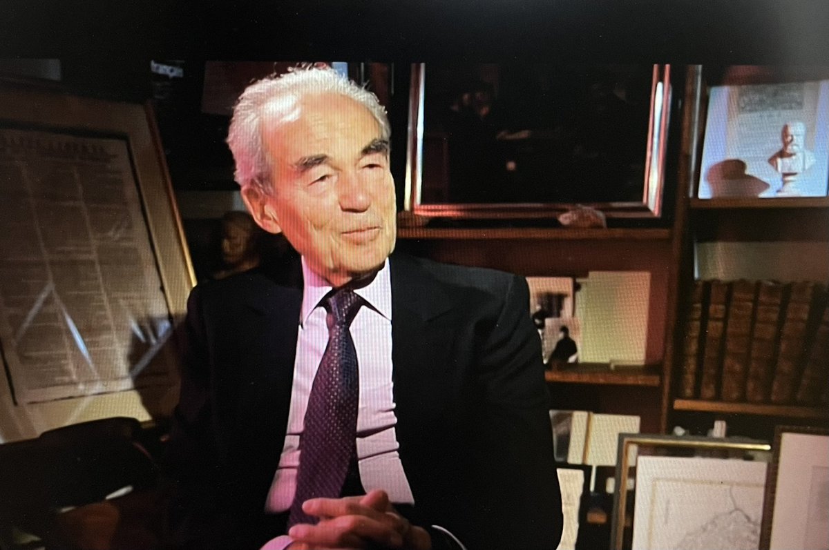Elga Marzou (@elgamarzou) on Twitter photo En 1972, Buffet et Bontems sont condamnés à mort pour le meurtre de 2 otages à la prison de Clairvaux.
Seul Buffet reconnaissait avoir tué.
Robert #Badinter l’avocat de Bontems, s’est fait un serment: abolir la peine de mort.
dimanche <a href="/13h15/">13h15 France 2</a> <a href="/LaurentDelahous/">Laurent Delahousse</a> <a href="/hlamtrong/">Hélène Lam Trong</a> En 1972, Buffet et Bontems sont condamnés à mort pour le meurtre de 2 otages à la prison de Clairvaux.
Seul Buffet reconnaissait avoir tué.
Robert #Badinter l’avocat de Bontems, s’est fait un serment: abolir la peine de mort.
dimanche <a href="/13h15/">13h15 France 2</a> <a href="/LaurentDelahous/">Laurent Delahousse</a> <a href="/hlamtrong/">Hélène Lam Trong</a>